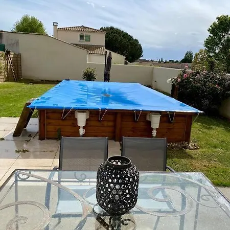 Jolie Petite Maison Renovee Piscine *