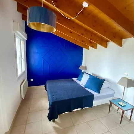 Jolie Petite Maison Renovee Piscine *