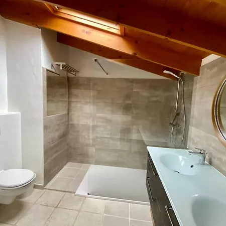 Jolie Petite Maison Renovee Piscine