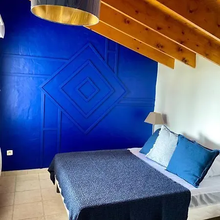 Jolie Petite Maison Renovee Piscine *