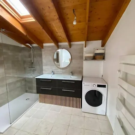 Jolie Petite Maison Renovee Piscine *