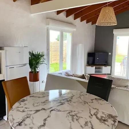 Jolie Petite Maison Renovee Piscine Сен-Пале-сюр-Мер
