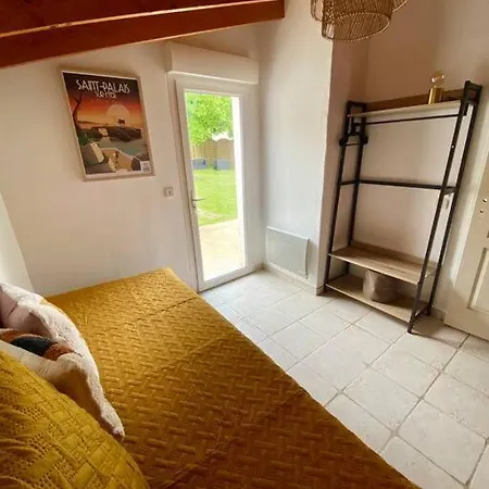 Jolie Petite Maison Renovee Piscine Дом отдыха *