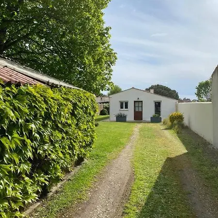 Jolie Petite Maison Renovee Piscine * Сен-Пале-сюр-Мер